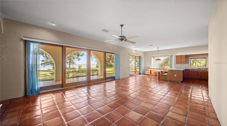 Weirsdale, Florida 32195, 4 Bedroom Bedrooms, ,4 Bathroombathrooms,Residential,For Sale,Sunset Harbor,0,Mfrom721755