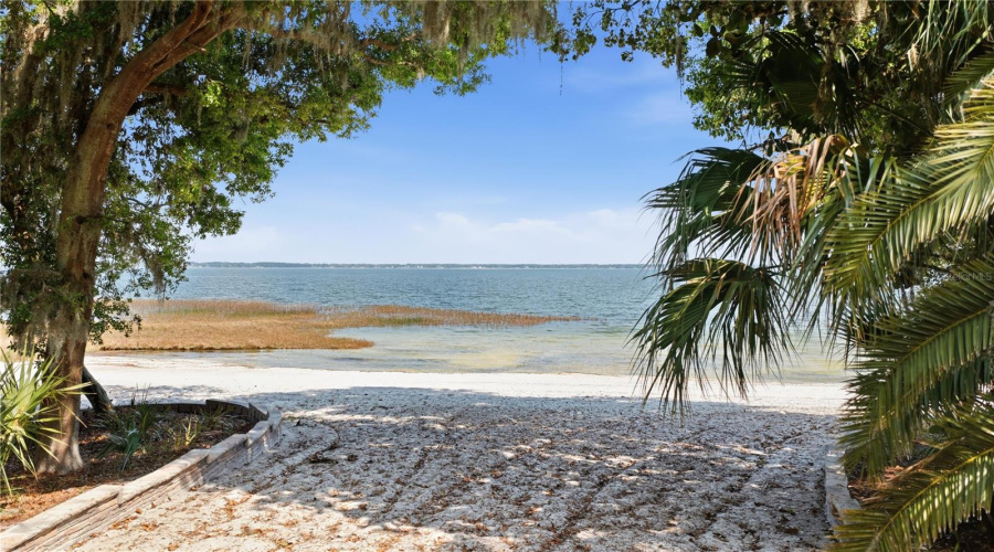 Weirsdale, Florida 32195, 4 Bedroom Bedrooms, ,4 Bathroombathrooms,Residential,For Sale,Sunset Harbor,0,Mfrom721755