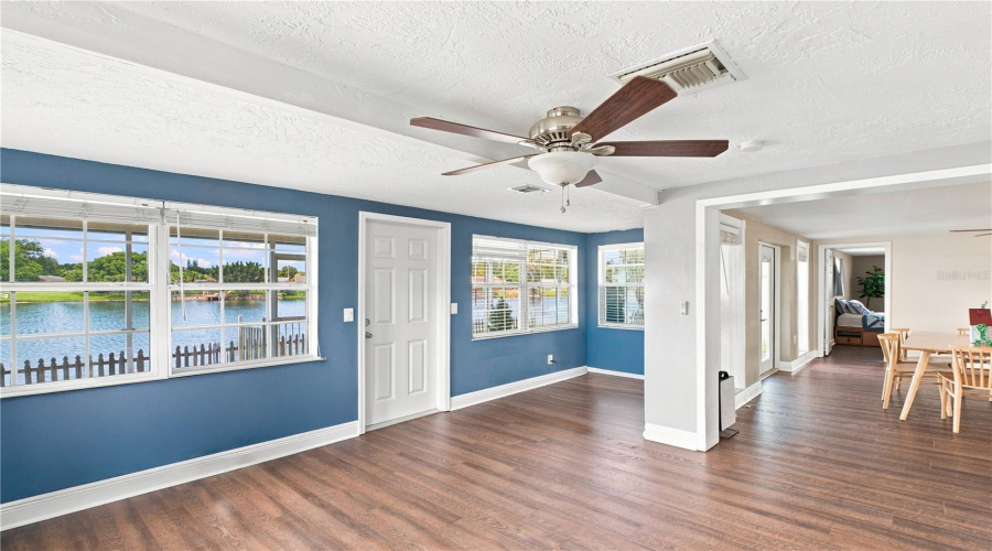 New Port Richey, Florida 34653, 3 Bedroom Bedrooms, ,2 Bathroombathrooms,Residential,For Sale,Otter,0,Mfrtb8517109