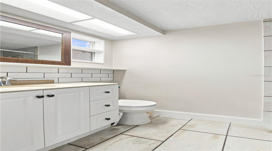 New Port Richey, Florida 34653, 3 Bedroom Bedrooms, ,2 Bathroombathrooms,Residential,For Sale,Otter,0,Mfrtb8517109