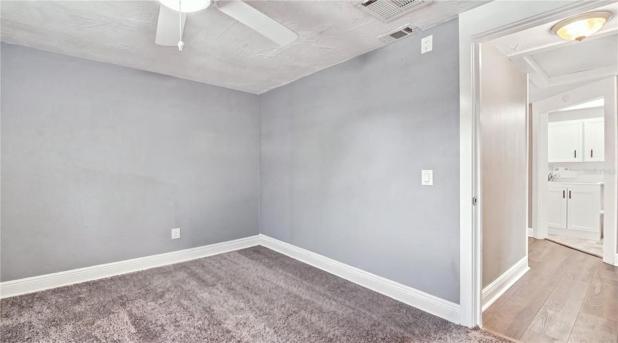 New Port Richey, Florida 34653, 3 Bedroom Bedrooms, ,2 Bathroombathrooms,Residential,For Sale,Otter,0,Mfrtb8517109