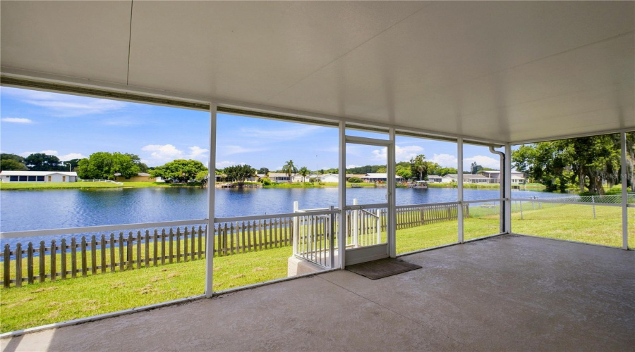 New Port Richey, Florida 34653, 3 Bedroom Bedrooms, ,2 Bathroombathrooms,Residential,For Sale,Otter,0,Mfrtb8517109
