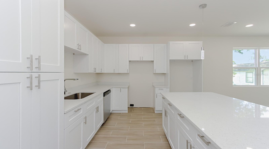 Sanford, Florida 32771, 3 Bedroom Bedrooms, ,2 Bathroombathrooms,Residential,For Sale,Pomegranite,0,Mfro6385796