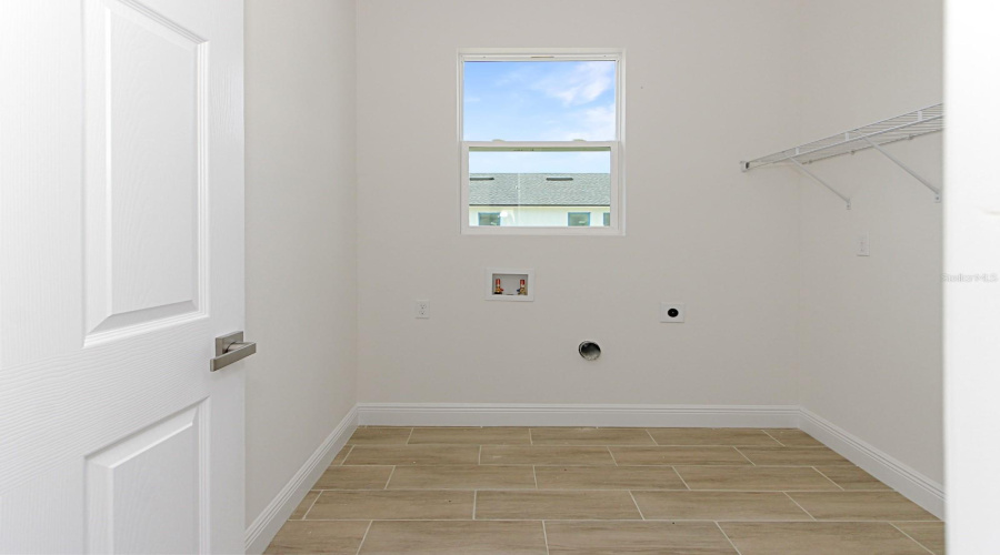 Sanford, Florida 32771, 3 Bedroom Bedrooms, ,2 Bathroombathrooms,Residential,For Sale,Pomegranite,0,Mfro6385796