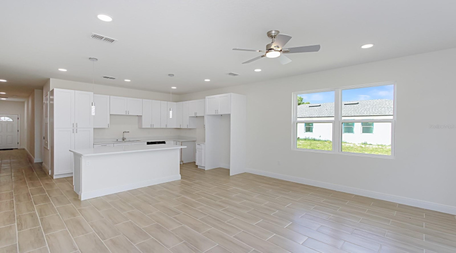 Sanford, Florida 32771, 3 Bedroom Bedrooms, ,2 Bathroombathrooms,Residential,For Sale,Pomegranite,0,Mfro6385796