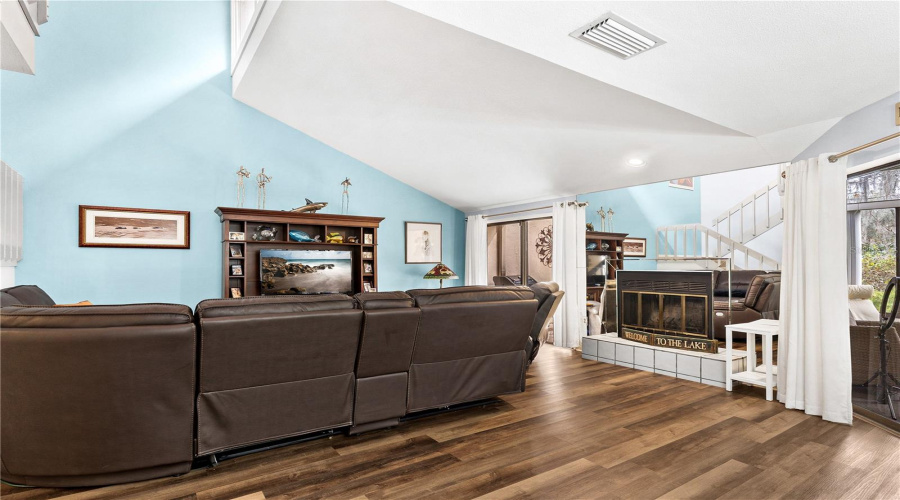 Liv Room With Wood Burning Fire Place