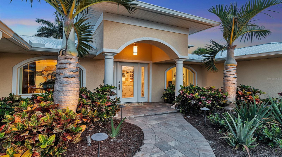 Longboat Key, Florida 34228, 3 Bedroom Bedrooms, ,3 Bathroombathrooms,Residential,For Sale,Hornblower,0,Mfra4692210