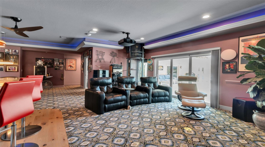 Longboat Key, Florida 34228, 3 Bedroom Bedrooms, ,3 Bathroombathrooms,Residential,For Sale,Hornblower,0,Mfra4692210