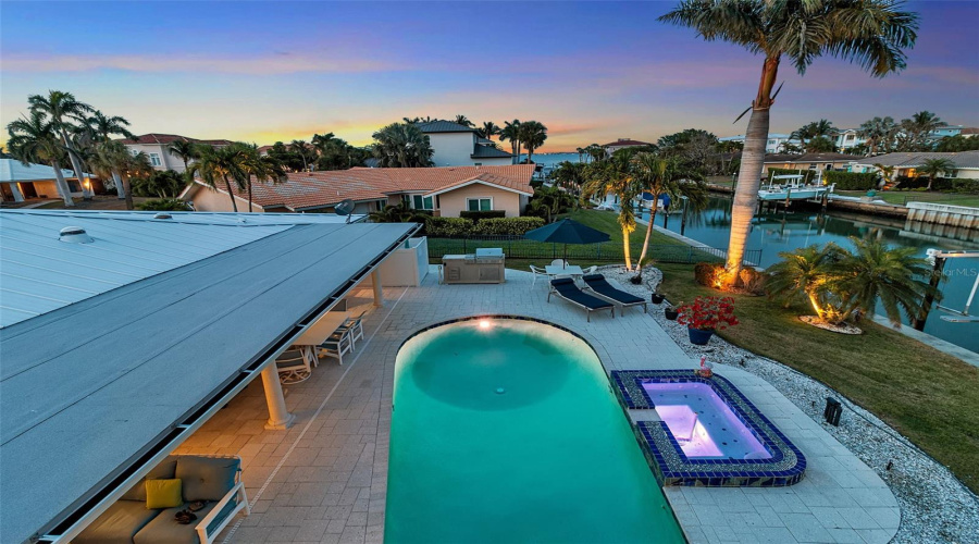 Longboat Key, Florida 34228, 3 Bedroom Bedrooms, ,3 Bathroombathrooms,Residential,For Sale,Hornblower,0,Mfra4692210