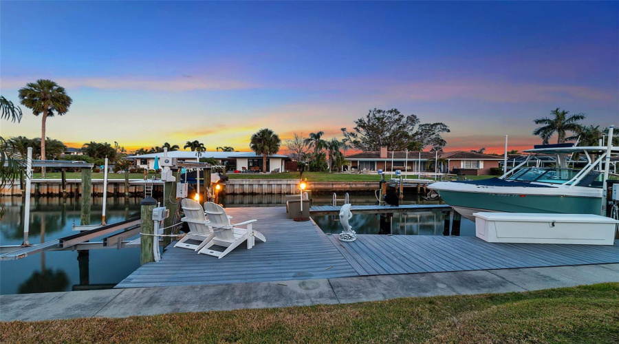 Longboat Key, Florida 34228, 3 Bedroom Bedrooms, ,3 Bathroombathrooms,Residential,For Sale,Hornblower,0,Mfra4692210