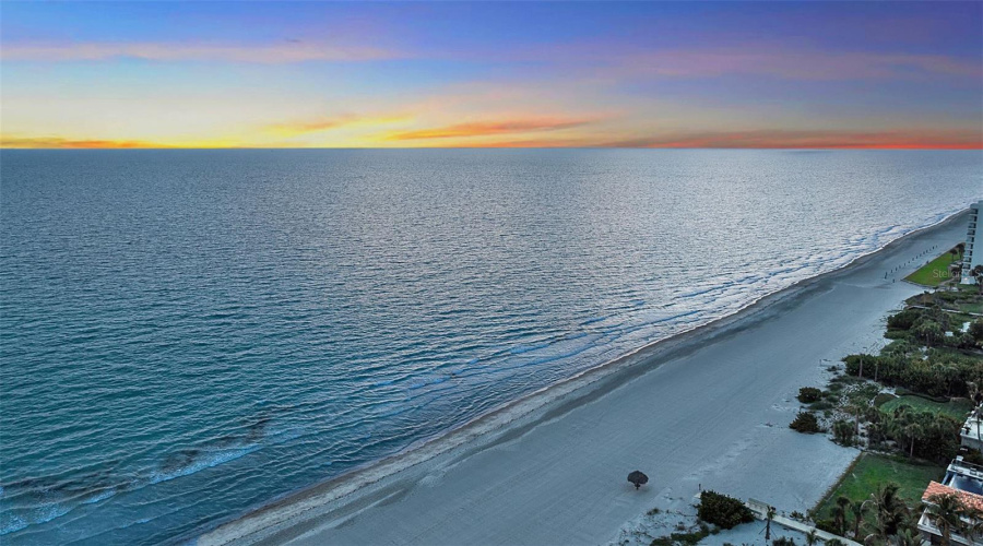 Longboat Key, Florida 34228, 3 Bedroom Bedrooms, ,3 Bathroombathrooms,Residential,For Sale,Hornblower,0,Mfra4692210