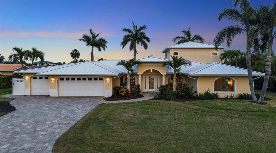 Longboat Key, Florida 34228, 3 Bedroom Bedrooms, ,3 Bathroombathrooms,Residential,For Sale,Hornblower,0,Mfra4692210