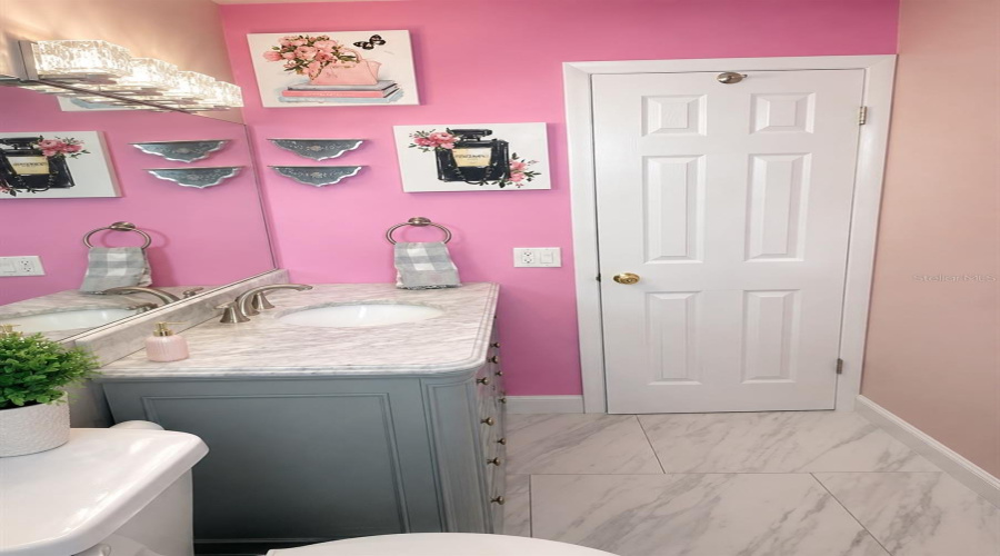 Davie, Florida 33314, 3 Bedroom Bedrooms, ,2 Bathroombathrooms,Residential,For Sale,42Nd,0,Mfro6409135