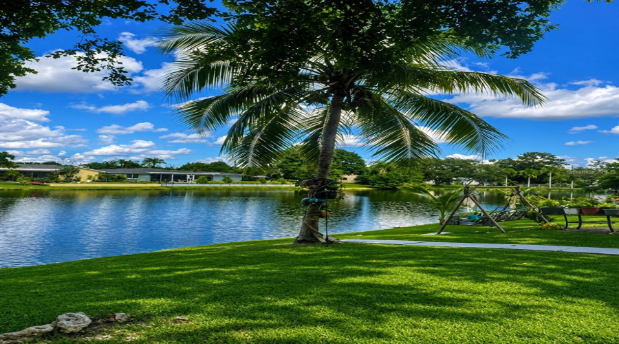 Davie, Florida 33314, 3 Bedroom Bedrooms, ,2 Bathroombathrooms,Residential,For Sale,42Nd,0,Mfro6409135