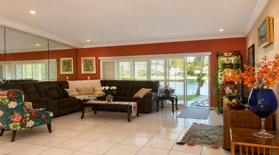 Davie, Florida 33314, 3 Bedroom Bedrooms, ,2 Bathroombathrooms,Residential,For Sale,42Nd,0,Mfro6409135