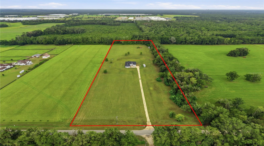 Alachua, Florida 32615, 4 Bedroom Bedrooms, ,4 Bathroombathrooms,Residential,For Sale,138Th,0,Mfrgc541994
