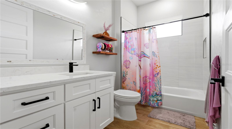 Alachua, Florida 32615, 4 Bedroom Bedrooms, ,4 Bathroombathrooms,Residential,For Sale,138Th,0,Mfrgc541994