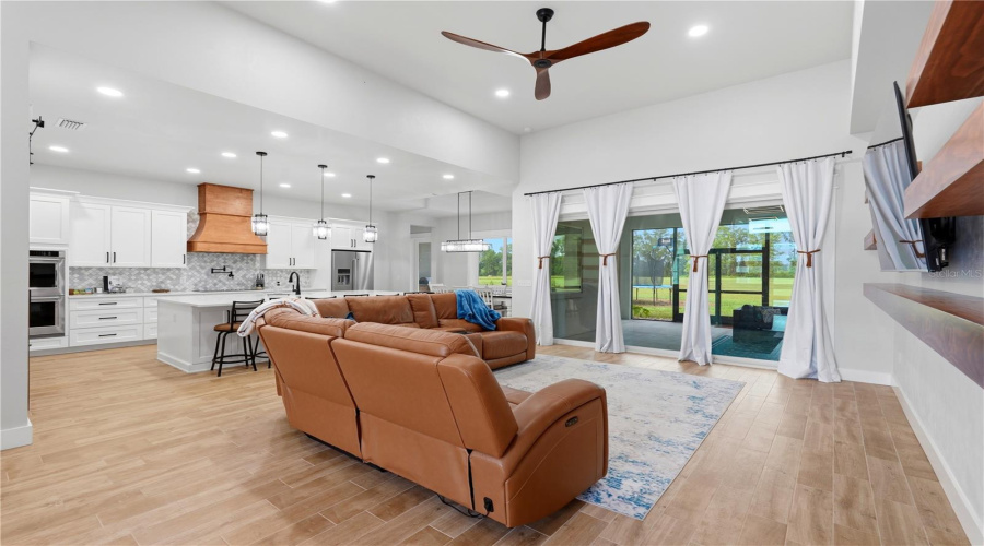 Alachua, Florida 32615, 4 Bedroom Bedrooms, ,4 Bathroombathrooms,Residential,For Sale,138Th,0,Mfrgc541994