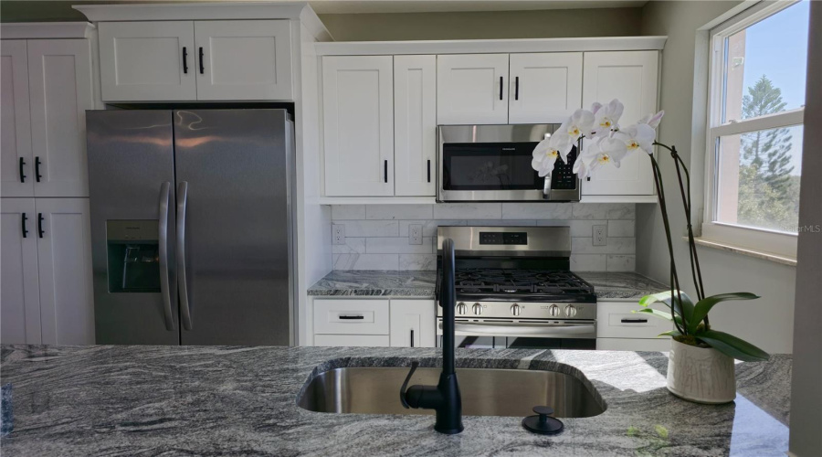 St Petersburg, Florida 33709, 2 Bedroom Bedrooms, ,1 Bathroombathrooms,Residential,For Sale,80Th St N,0,Mfrtb8314951