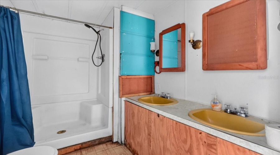 Webster, Florida 33597, 3 Bedroom Bedrooms, ,2 Bathroombathrooms,Residential,For Sale,45Th,0,Mfrtb8538156