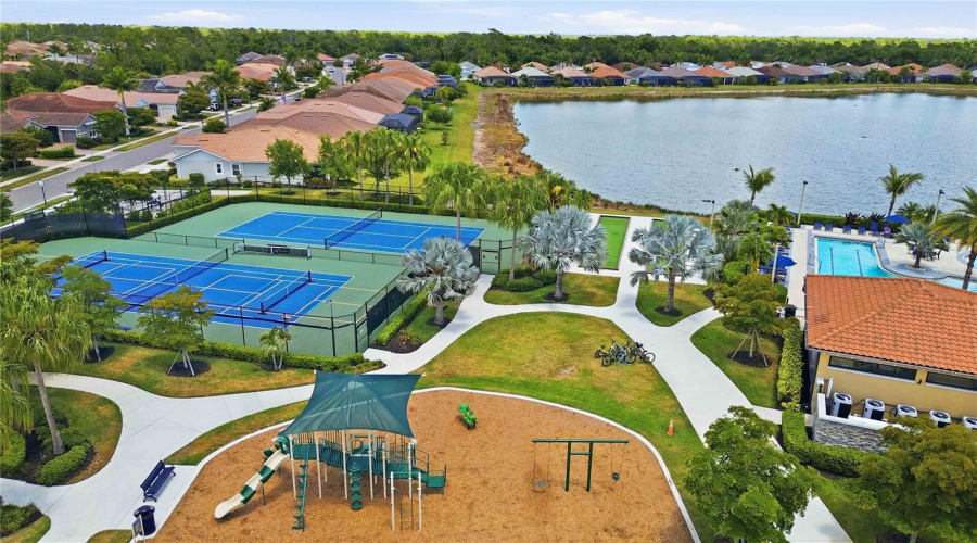 Venice, Florida 34293, 3 Bedroom Bedrooms, ,2 Bathroombathrooms,Residential,For Sale,Renaissance,0,Mfra4691899