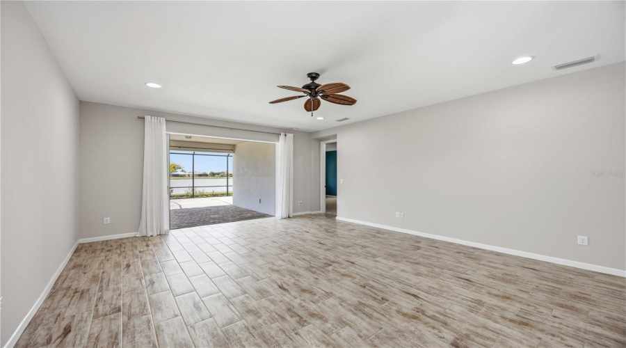 Venice, Florida 34293, 3 Bedroom Bedrooms, ,2 Bathroombathrooms,Residential,For Sale,Renaissance,0,Mfra4691899