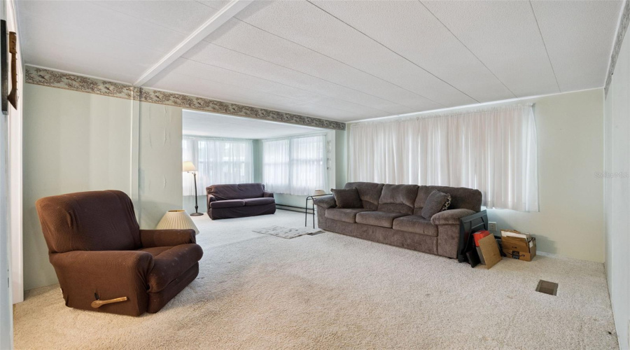 Living Room/ Family Room