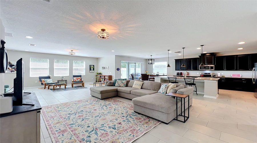 Sorrento, Florida 32776, 3 Bedroom Bedrooms, ,3 Bathroombathrooms,Residential,For Sale,Geoff,0,Mfro6430404