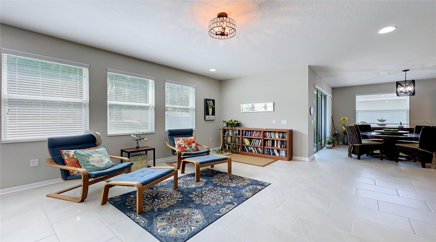 Sorrento, Florida 32776, 3 Bedroom Bedrooms, ,3 Bathroombathrooms,Residential,For Sale,Geoff,0,Mfro6430404