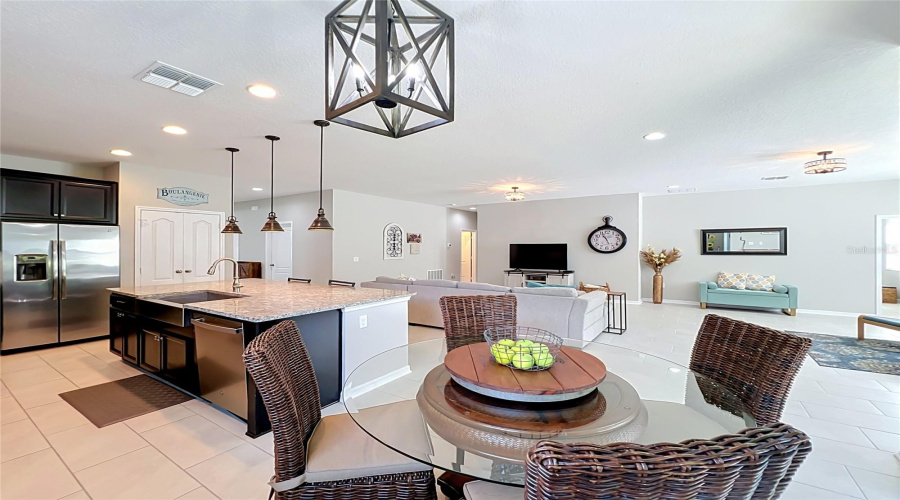 Sorrento, Florida 32776, 3 Bedroom Bedrooms, ,3 Bathroombathrooms,Residential,For Sale,Geoff,0,Mfro6430404