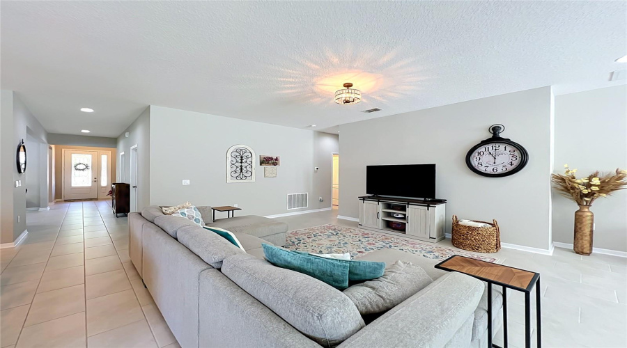 Sorrento, Florida 32776, 3 Bedroom Bedrooms, ,3 Bathroombathrooms,Residential,For Sale,Geoff,0,Mfro6430404