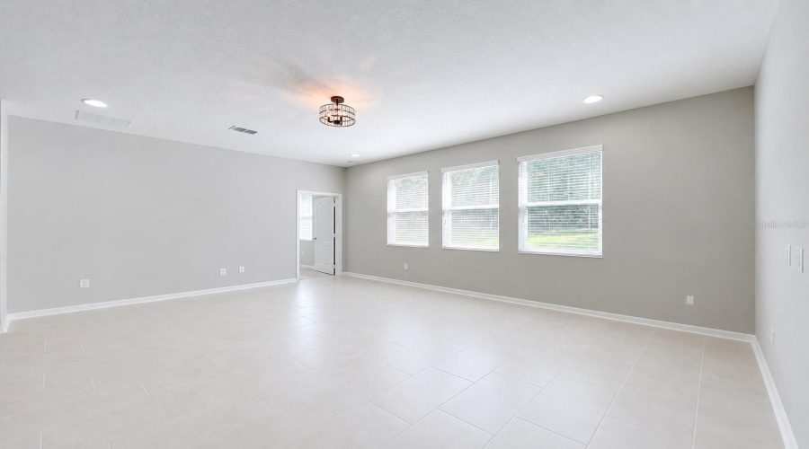 Sorrento, Florida 32776, 3 Bedroom Bedrooms, ,3 Bathroombathrooms,Residential,For Sale,Geoff,0,Mfro6430404