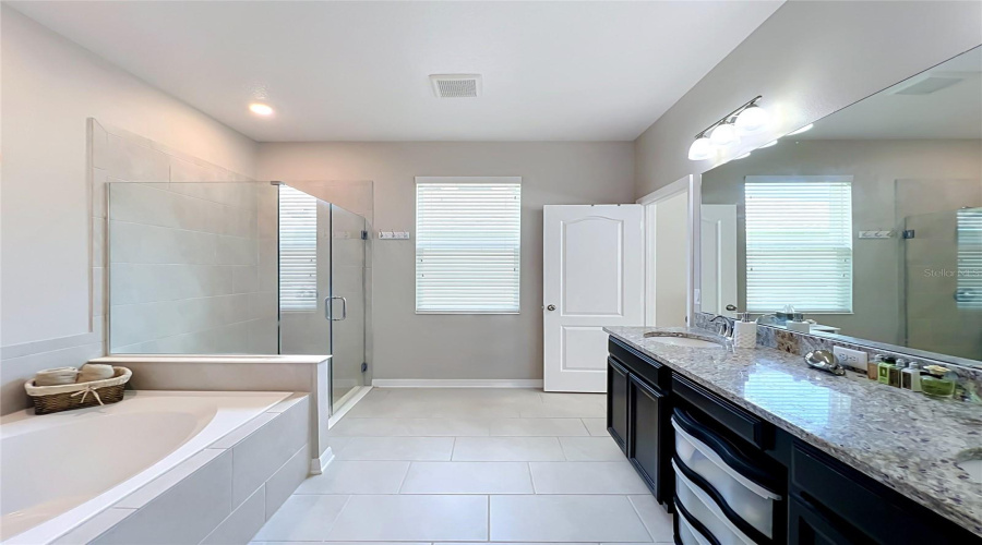 Sorrento, Florida 32776, 3 Bedroom Bedrooms, ,3 Bathroombathrooms,Residential,For Sale,Geoff,0,Mfro6430404