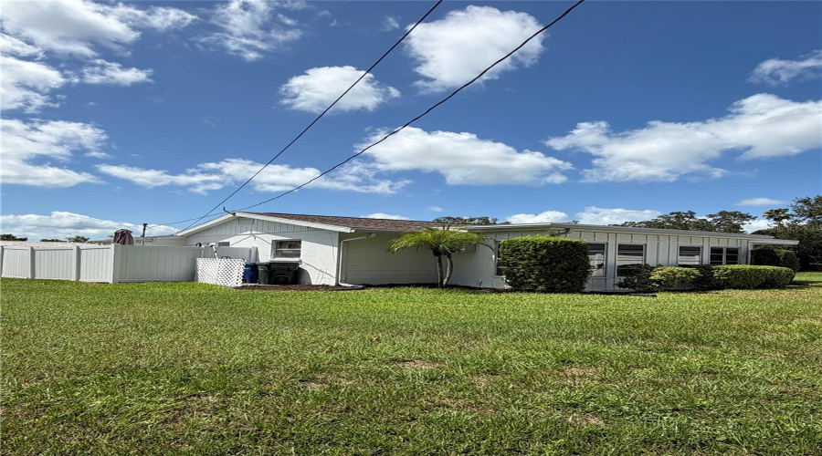 Sarasota, Florida 34231, 2 Bedroom Bedrooms, ,2 Bathroombathrooms,Residential,For Sale,Regatta,0,Mfra4701100