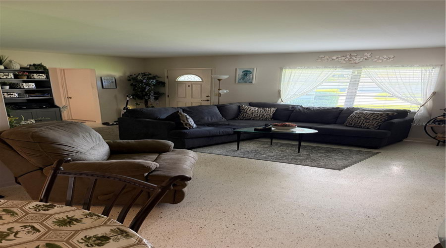 Living/Dining Room