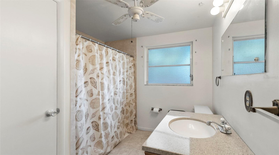Full Bathroom