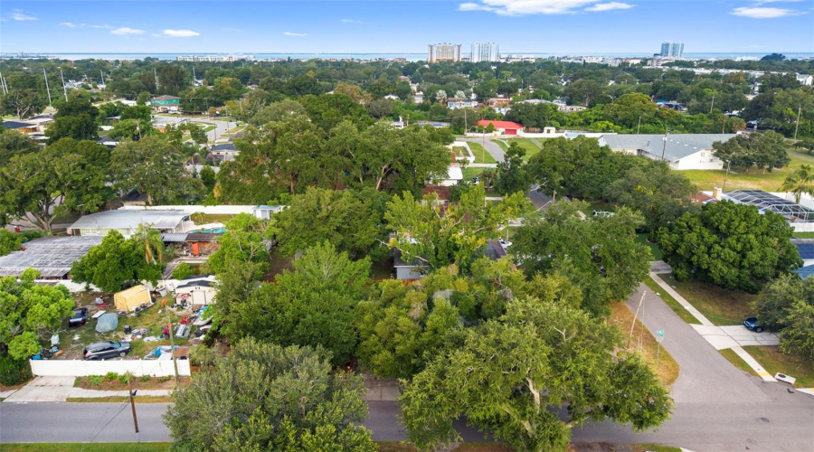 Tampa, Florida 33616, 3 Bedroom Bedrooms, ,1 Bathroombathrooms,Residential,For Sale,Lois,0,Mfrtb8541746