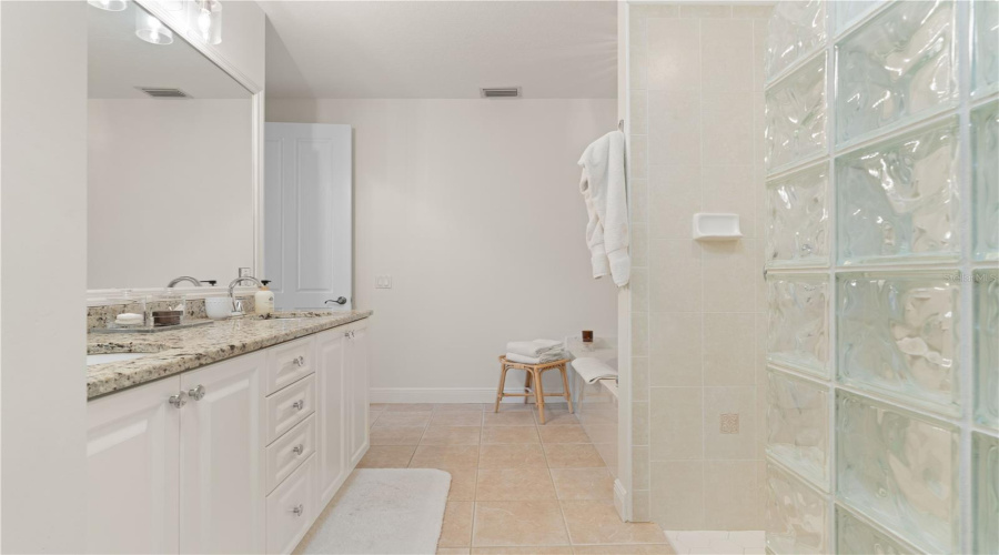 Punta Gorda, Florida 33950, 3 Bedroom Bedrooms, ,2 Bathroombathrooms,Residential,For Sale,Tropicana,0,Mfrc7527088