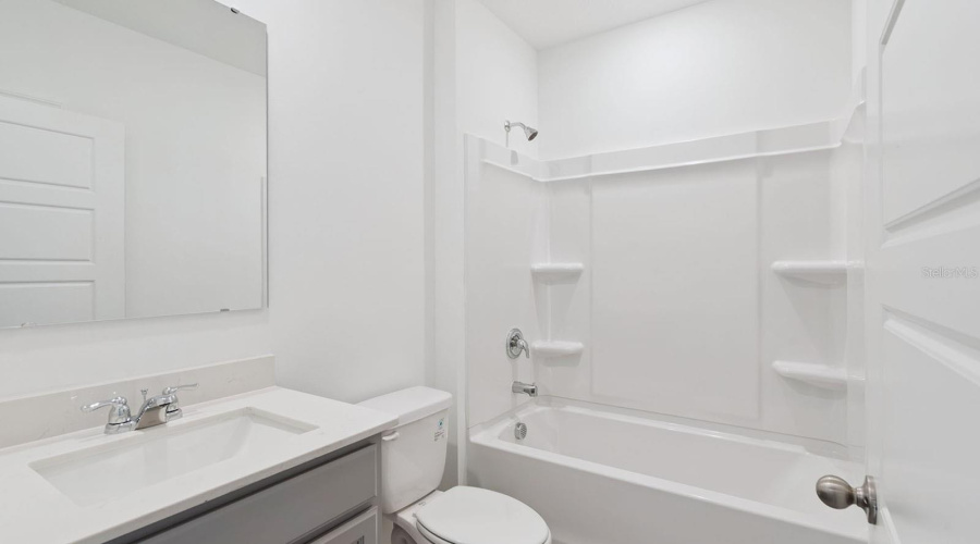 Lakeland, Florida 33810, 3 Bedroom Bedrooms, ,2 Bathroombathrooms,Residential,For Sale,Forrest Fox,0,Mfro6387575