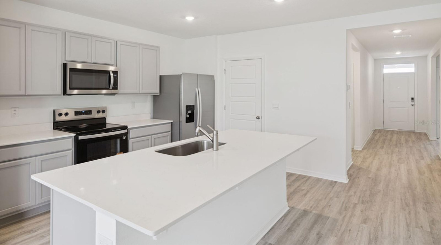 Lakeland, Florida 33810, 3 Bedroom Bedrooms, ,2 Bathroombathrooms,Residential,For Sale,Forrest Fox,0,Mfro6387575