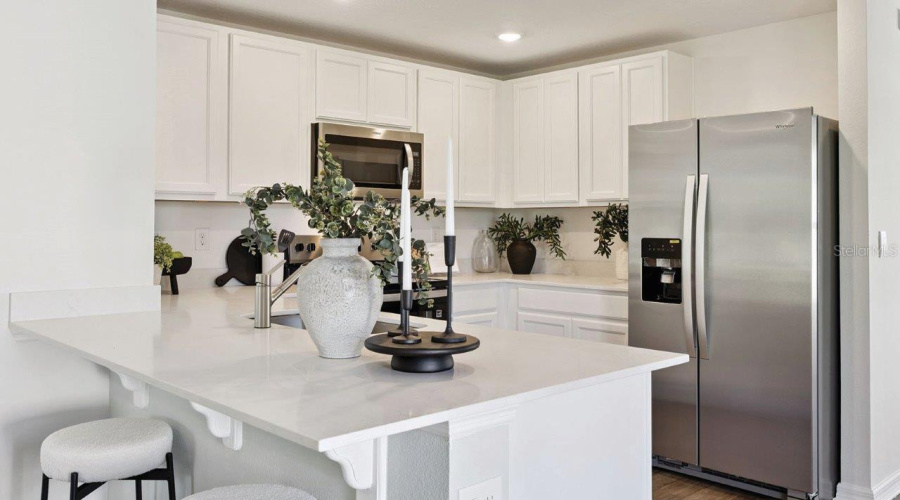 Lakeland, Florida 33810, 3 Bedroom Bedrooms, ,2 Bathroombathrooms,Residential,For Sale,Lake Fox,0,Mfro6418068