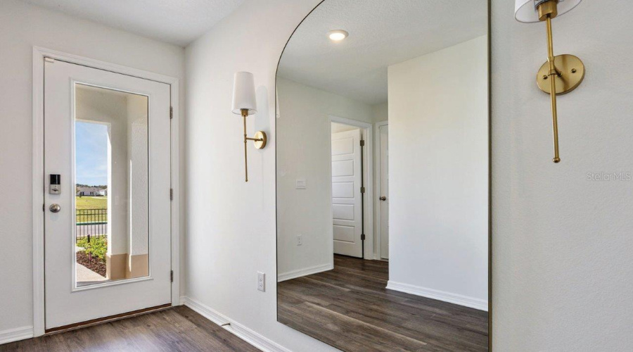 Lakeland, Florida 33810, 3 Bedroom Bedrooms, ,2 Bathroombathrooms,Residential,For Sale,Lake Fox,0,Mfro6418068