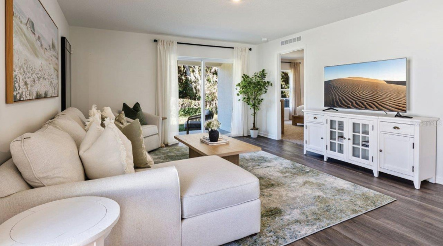 Lakeland, Florida 33810, 3 Bedroom Bedrooms, ,2 Bathroombathrooms,Residential,For Sale,Lake Fox,0,Mfro6418068