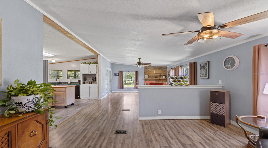 Live Oak, Florida 32060, 3 Bedroom Bedrooms, ,2 Bathroombathrooms,Residential,For Sale,160Th,0,Mfrv4950900