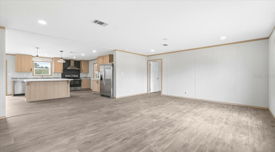 Lake Wales, Florida 33859, 3 Bedroom Bedrooms, ,2 Bathroombathrooms,Residential,For Sale,Crows Bluff,0,Mfrp4936545