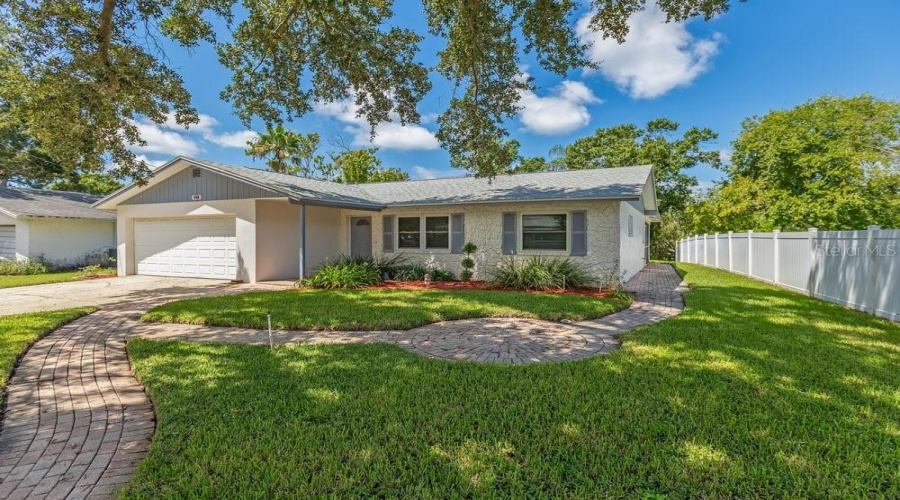 Dunedin, Florida 34698, 3 Bedroom Bedrooms, ,2 Bathroombathrooms,Residential,For Sale,Patricia,0,Mfrtb8541477
