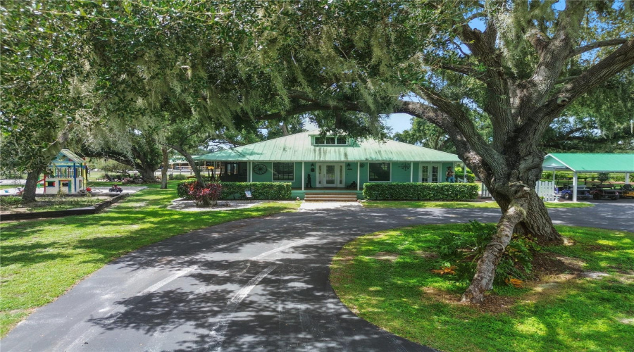 Parrish, Florida 34219, 3 Bedroom Bedrooms, ,2 Bathroombathrooms,Residential,For Sale,Spencer Parrish,0,Mfra4691994