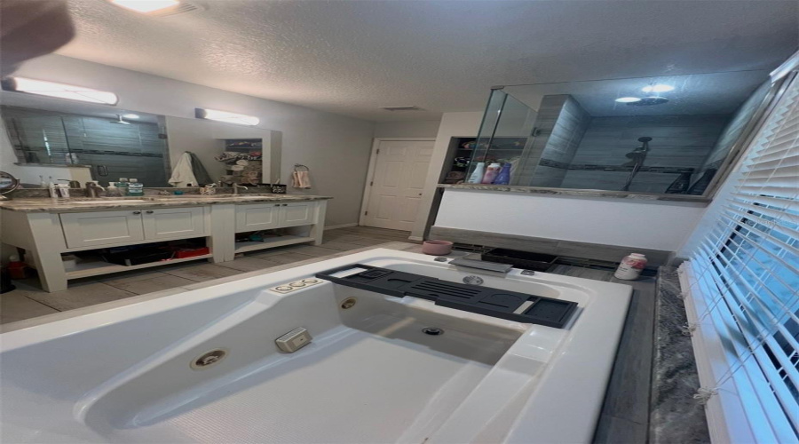 Parrish, Florida 34219, 3 Bedroom Bedrooms, ,2 Bathroombathrooms,Residential,For Sale,Spencer Parrish,0,Mfra4691994