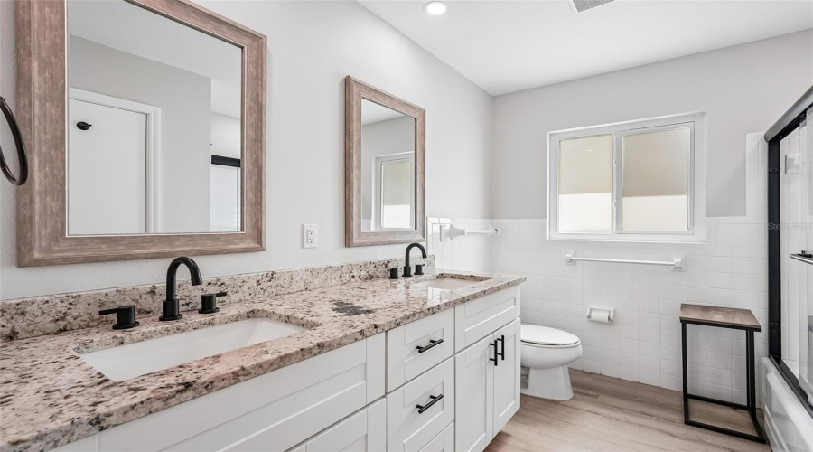 Venice, Florida 34293, 3 Bedroom Bedrooms, ,2 Bathroombathrooms,Residential,For Sale,Shamrock,0,Mfra4702591