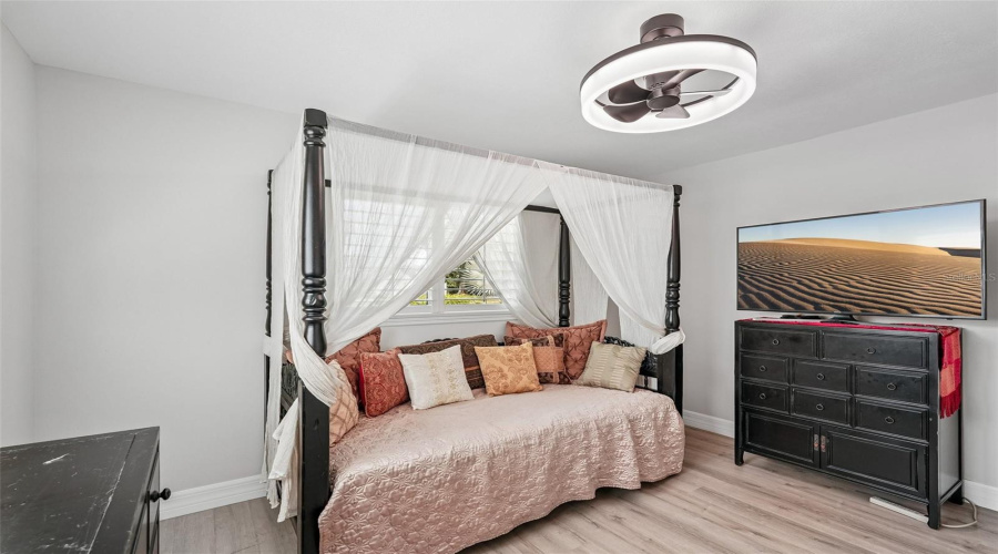 Venice, Florida 34293, 3 Bedroom Bedrooms, ,2 Bathroombathrooms,Residential,For Sale,Shamrock,0,Mfra4702591